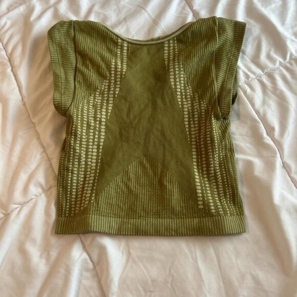 Chic Olive Green Crop Top - Picture 2 of 2